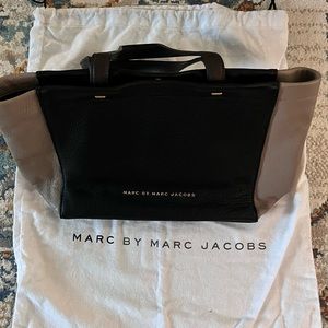 Marc Jacob’s leather shoulder bag two tone